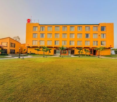 Exterior View Jimcorbett (2)