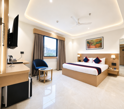 Kota Deluxe Room with City View (4)