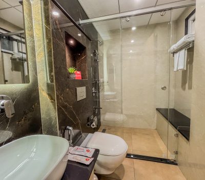 Kota Premium Room Washroom (2)