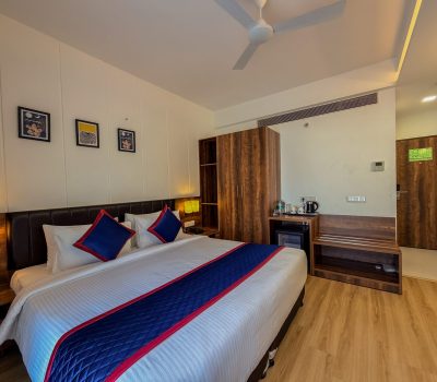 Ranjangaon Deluxe Room (3)